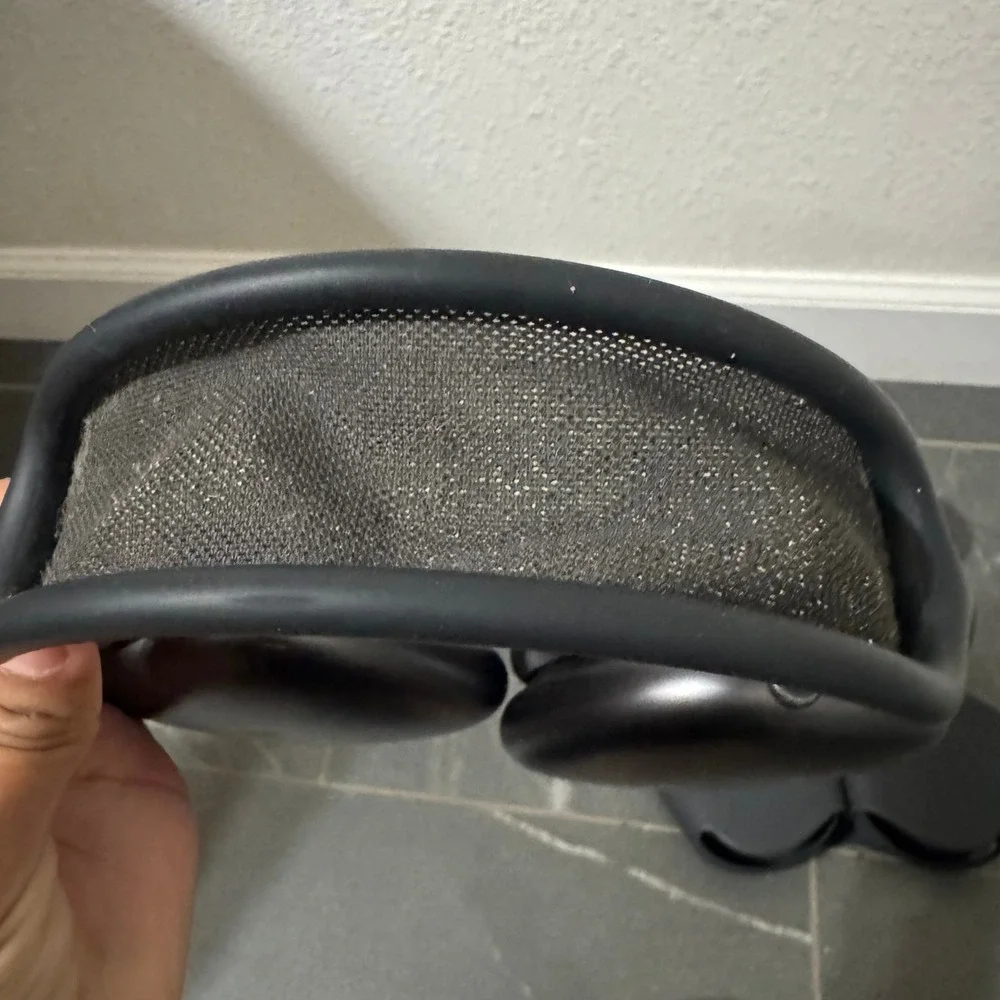 NOT WORKING Apple AirPods Max Space Gray Over Ear Wireless Headphones Smart Case